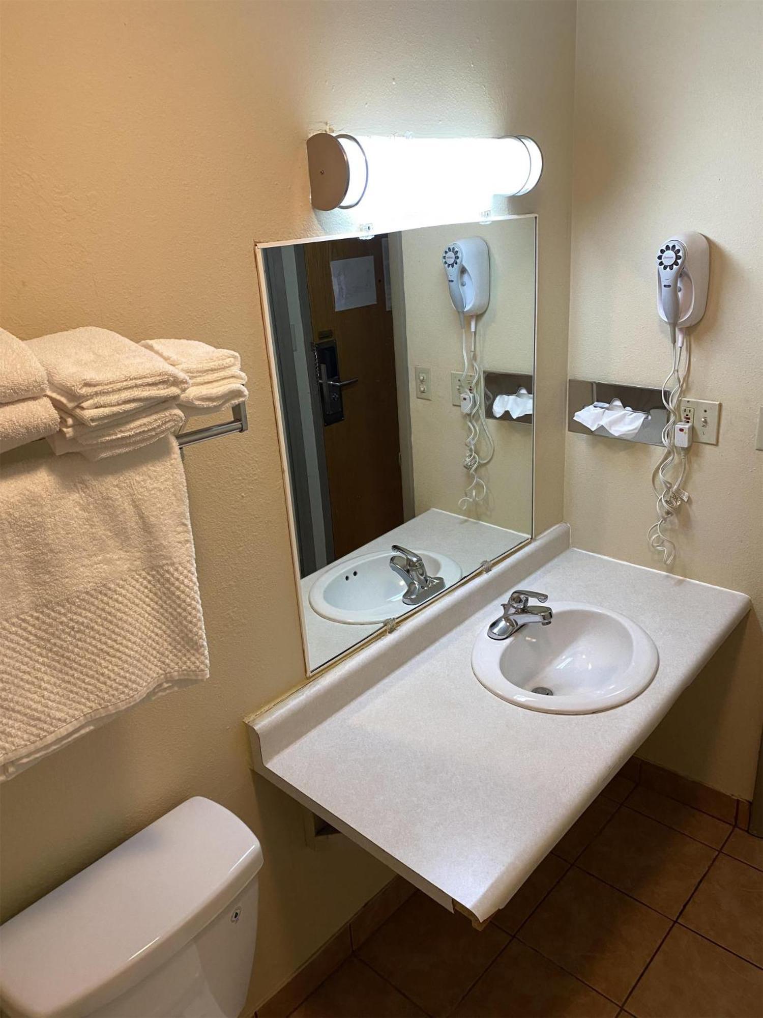 Surestay By Best Western Massena Zewnętrze zdjęcie
